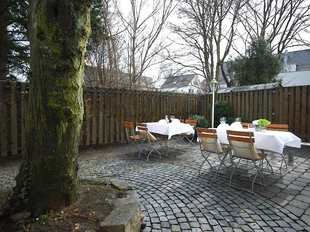 Hotel Am Park Leinfelden-Echterdingen Exteriör bild