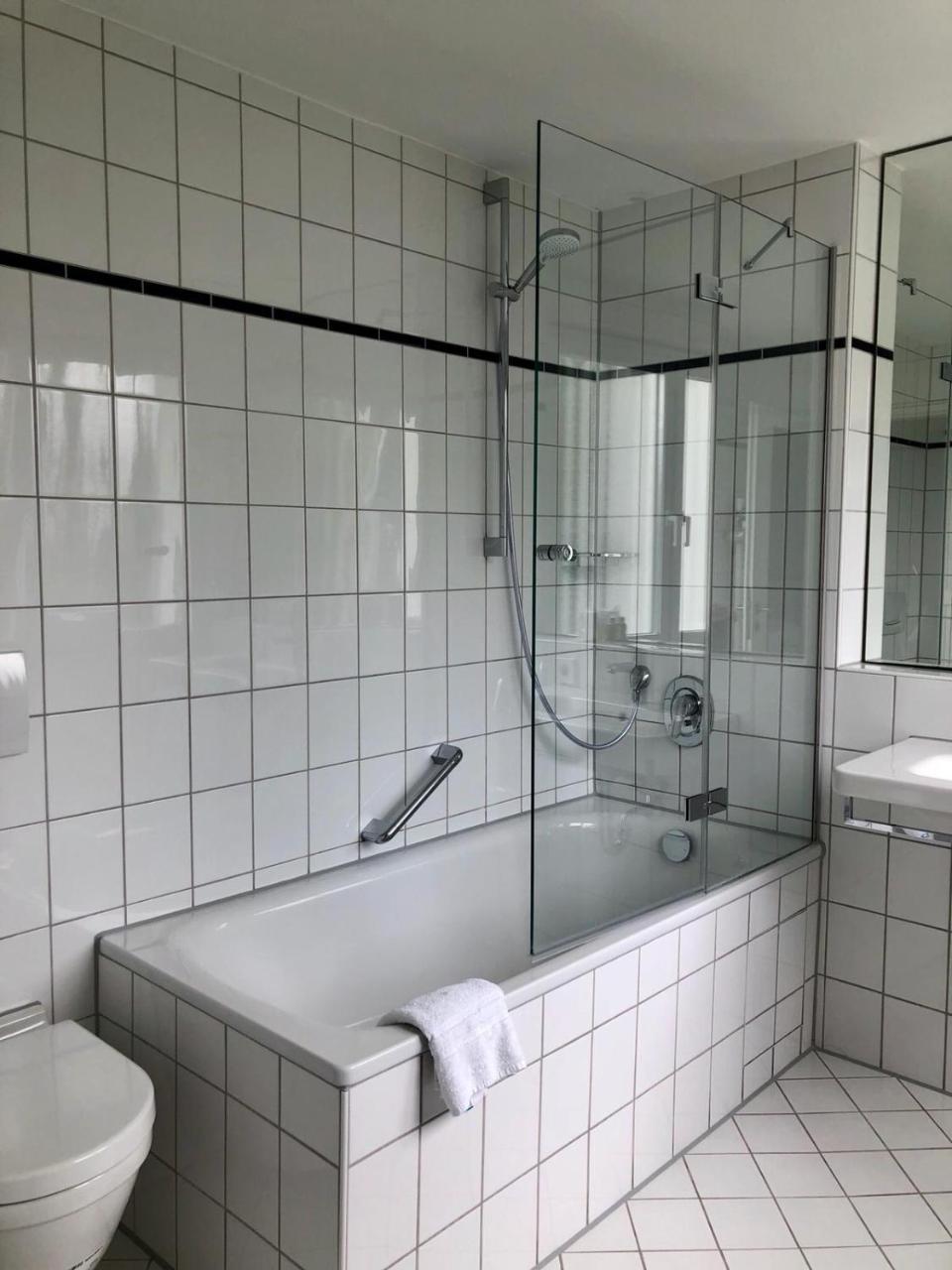 Hotel Am Park Leinfelden-Echterdingen Exteriör bild